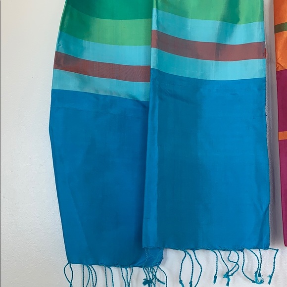 💝2 Gorgeous 100% Silk Scarves bundle - Picture 2 of 3